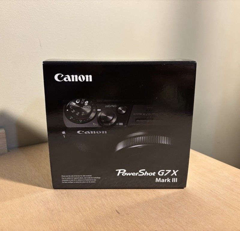 Canon PowerShot G7 X Mark III 20.1MP Point & Shoot 4K Digital Camera. 