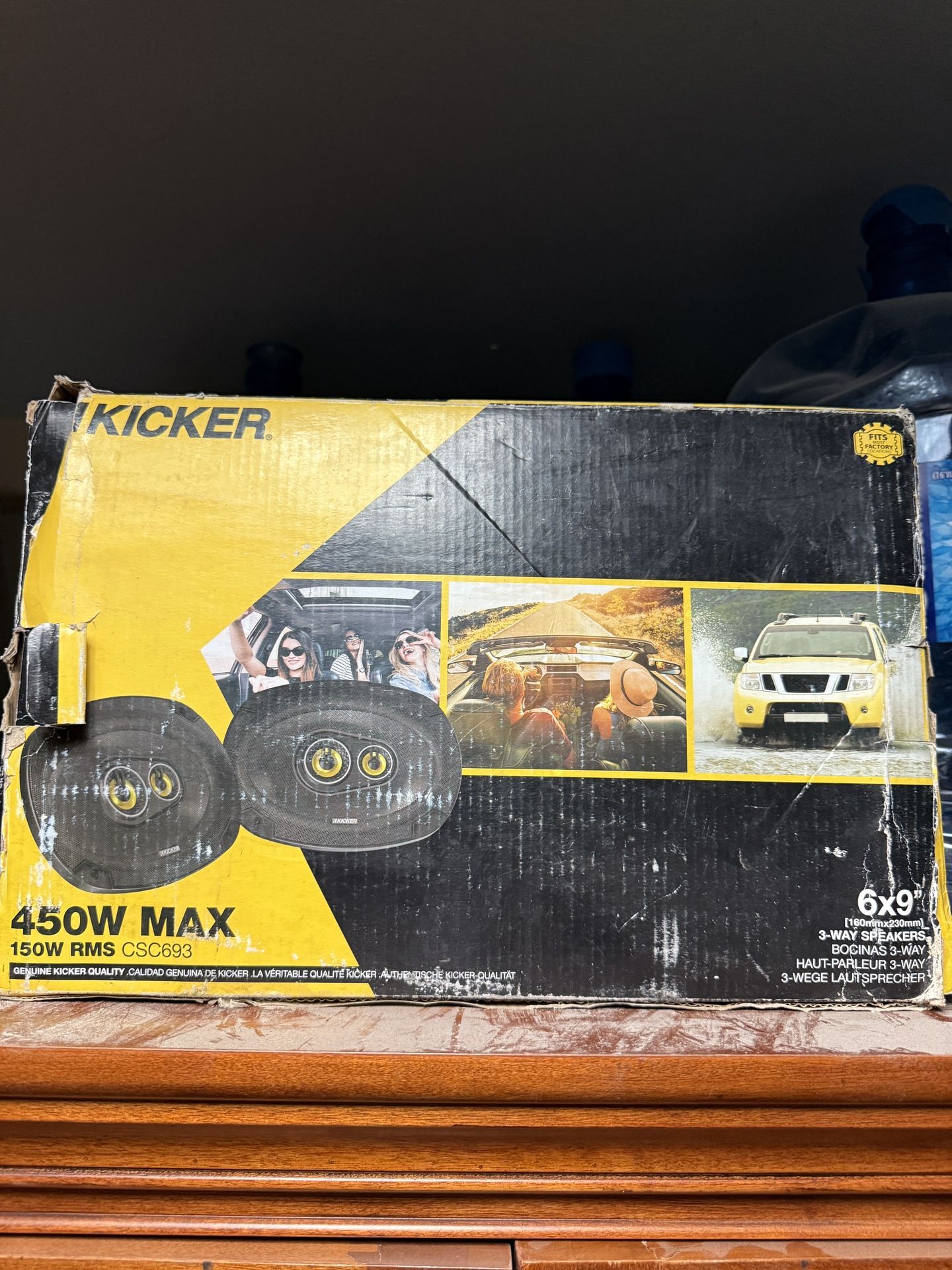 Kicker speakers