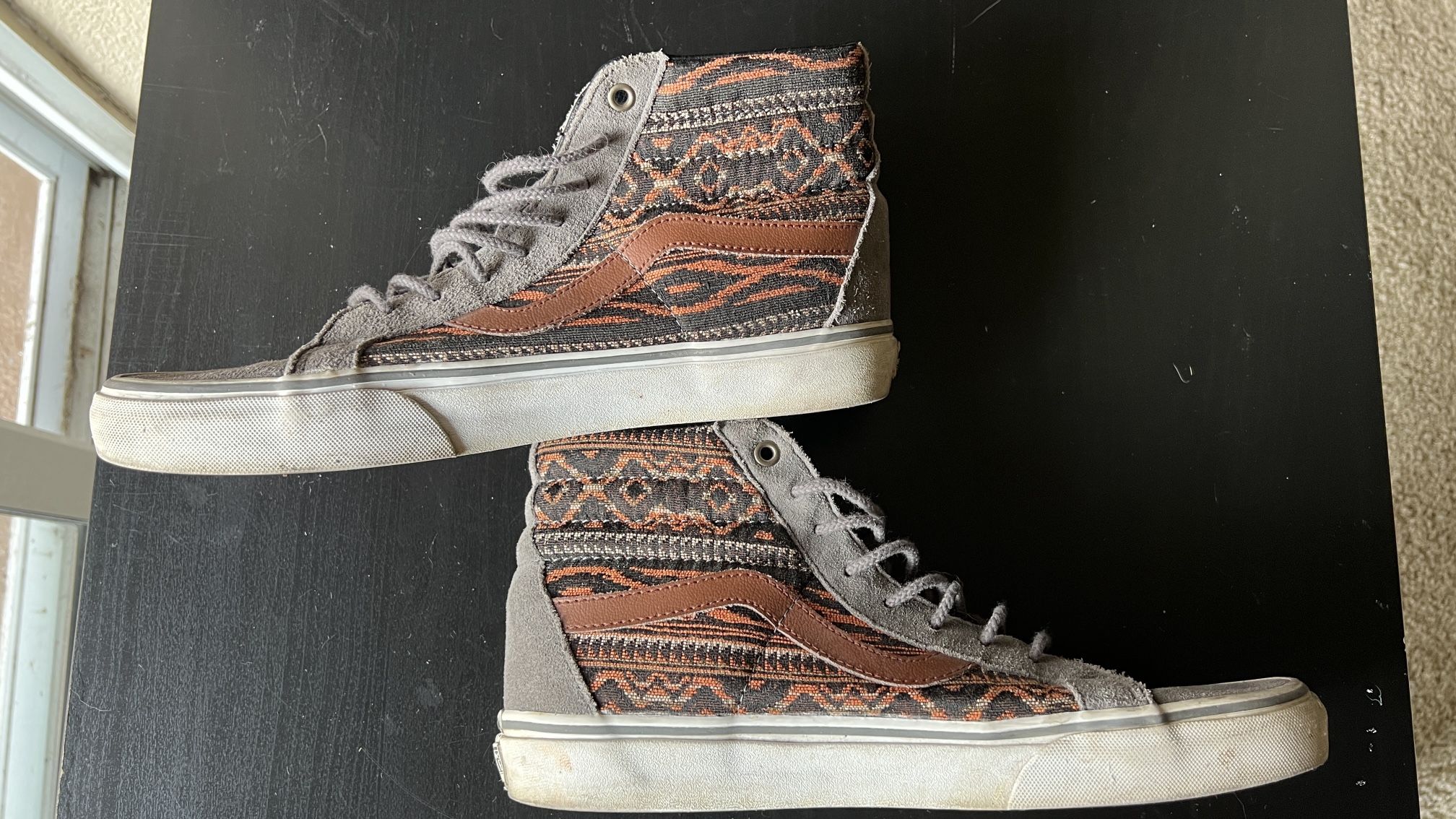 Vans Hi Top Men’s 9.5 Italian Weave Pattern Orange