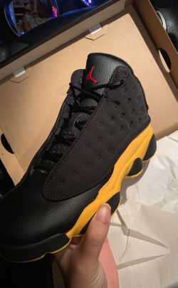 Melo Jordan 13s