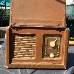 Motorola 100 years old asking $100 Motorola 100 years old asking $100