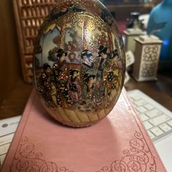Satsuma Pottery egg
