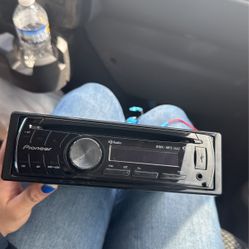 Pioneer radio 