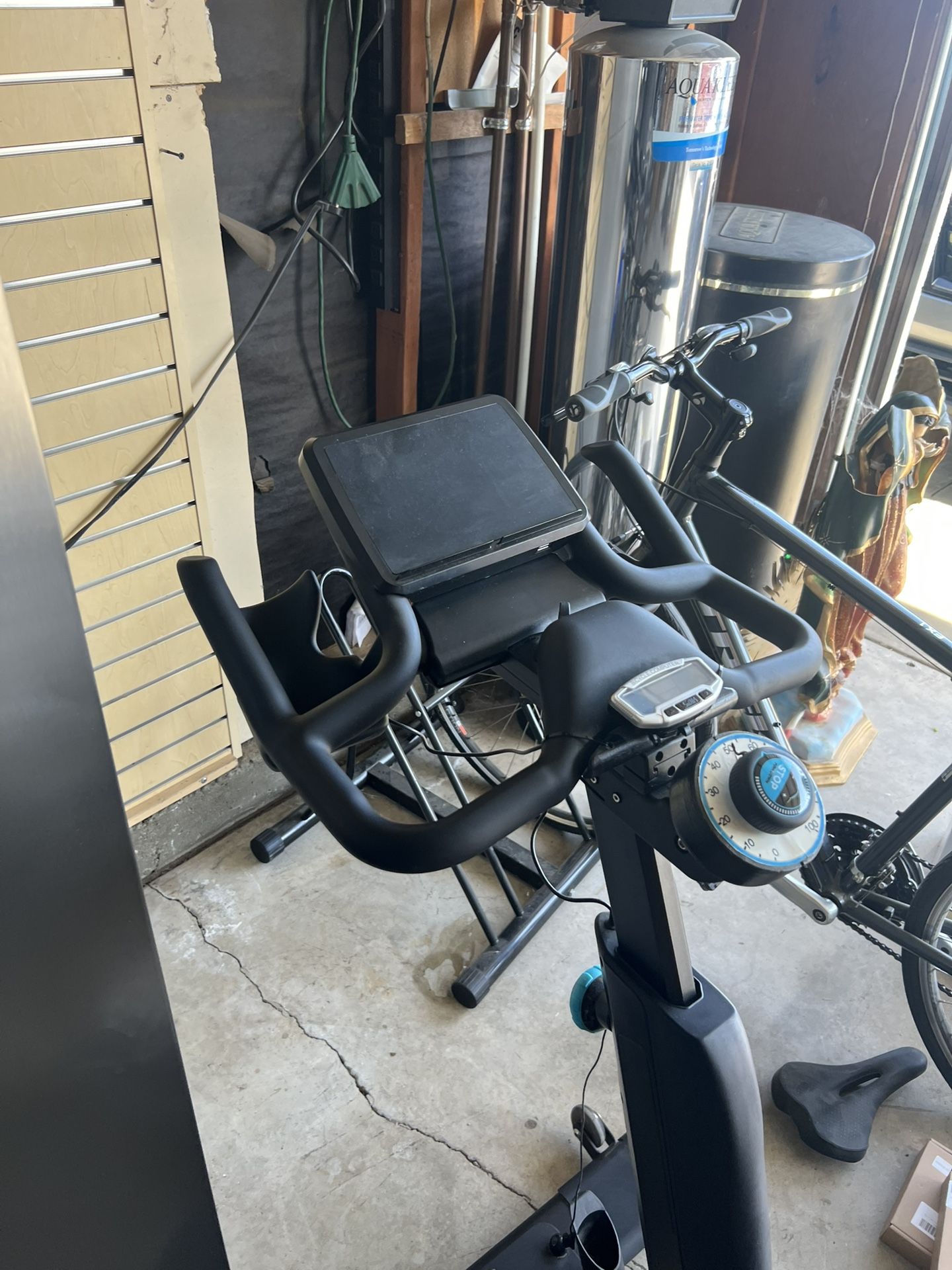 Exercise Machine