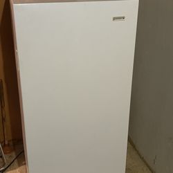 Kelvinator Standing Upright Freezer
