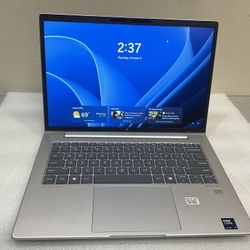HP EliteBook 640 G11 14" FHD Touch Intel Ultra 5 135U 16GB 512GB SSD Win 11Pro.   Great used like new condition .   HP EliteBook 640 14 inch G11   Win