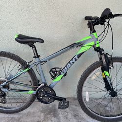 Giant Revel XS Mountain Bike