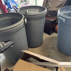 3 Blue Barrels - Free