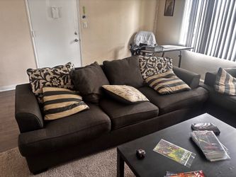 Set of 2 couches
