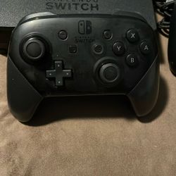 Nintendo Switch Pro Controller 