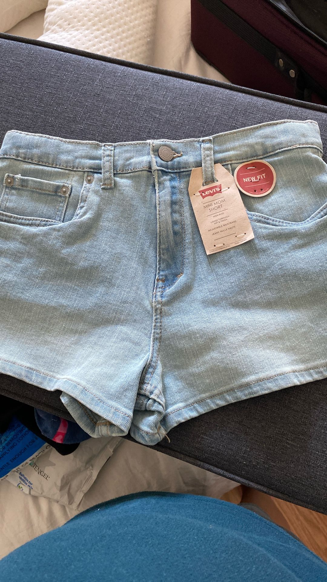 Short Levis 