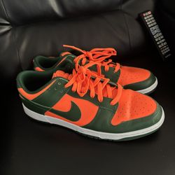 Nike Men’s  Low miami hurricane dunks