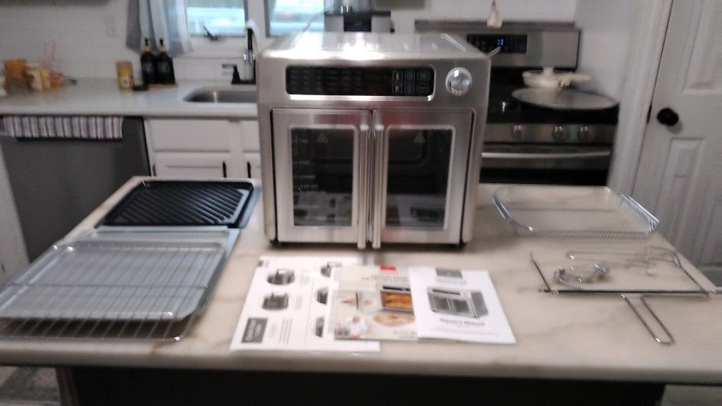 New Emeril Lagasse Extra Large French Door Multi Function Countertop Oven And Air Fryer