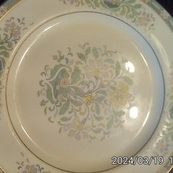 Mystique China Set With Real Gold Leafing 