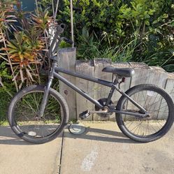 BMX BIKE