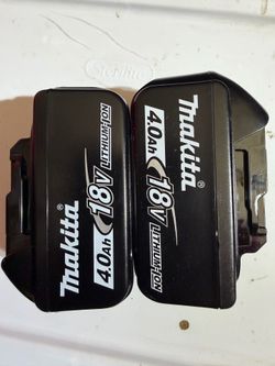 2 batteries makita 4.0 ah