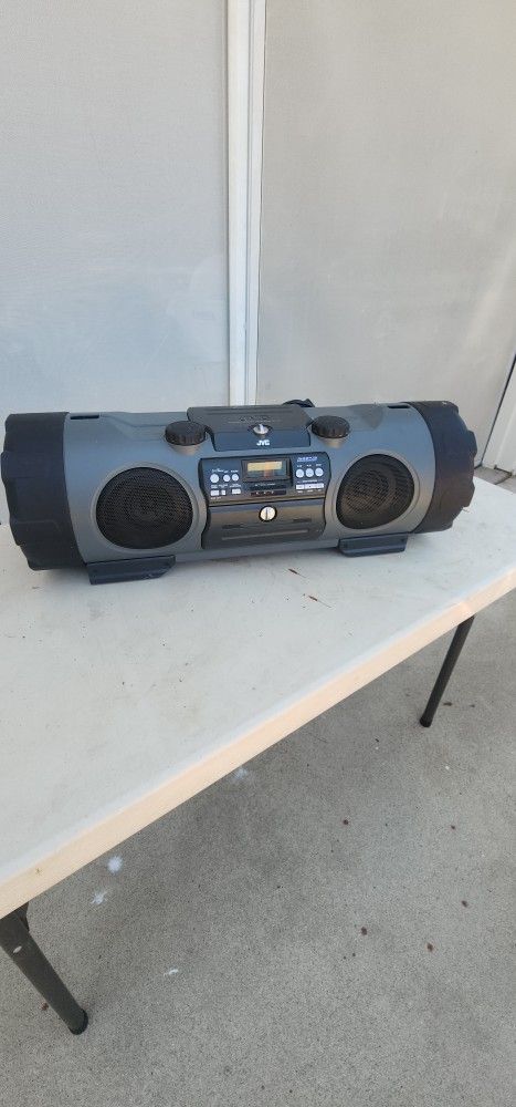 JVC. KABOOM BOX