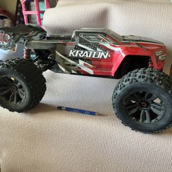 Arrma Kraton Rc Truck