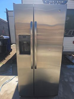GE Profile Refrigerator