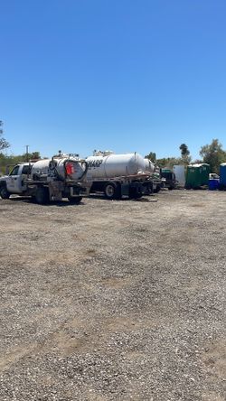 Hand washing  truck septic  Chev