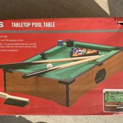 Tabletop pool table set
