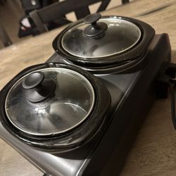 CROCK- POT PERFECT CONDITION LIKE NEW DOUBLE POT FIRM PRICE 