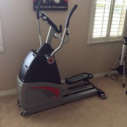 Ironman Aeros Elliptical 