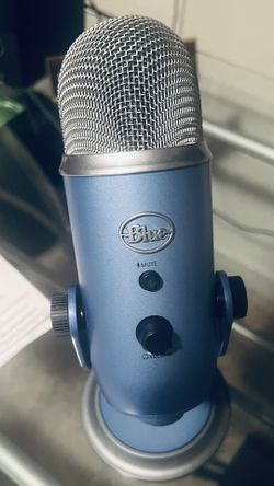 Yeti 10 Year Anniversary Studio Mic