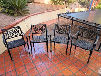 Free Furniture