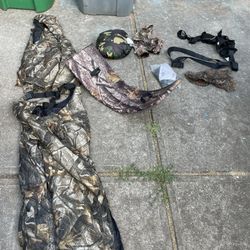 Field & Stream size XL extra large insulated Jacket & Pants with 2 harnesses and more 