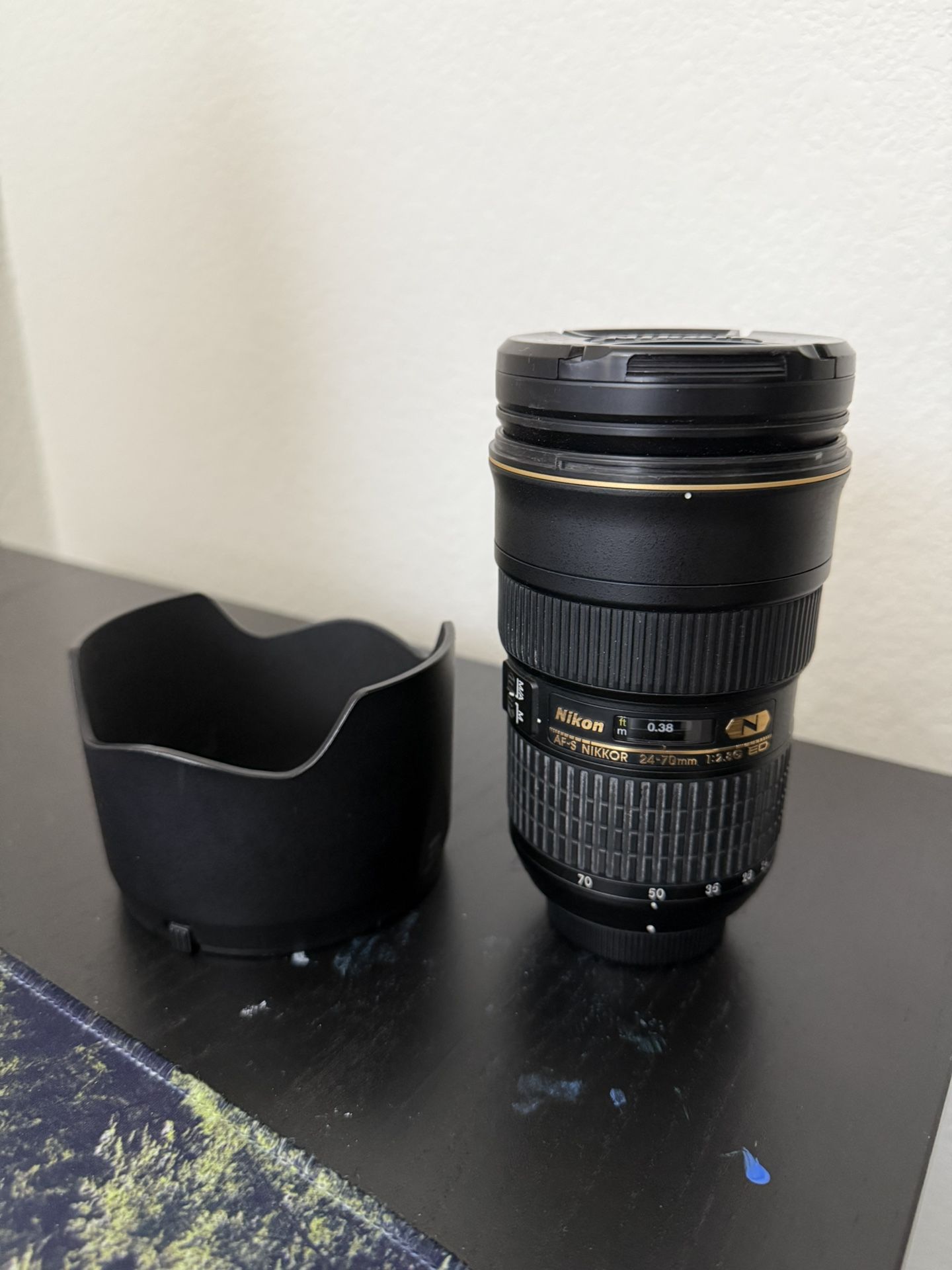 Nikon Nikkor 24-70 2.8 ED