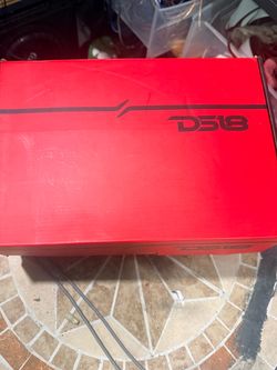Brand new pair of ds18 5x7 2way speakers