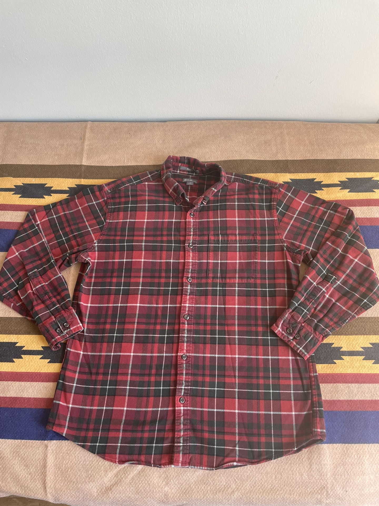 Eddie Bauer Men’s Large Relaxed Fit Red/Green Plaid Flannel.