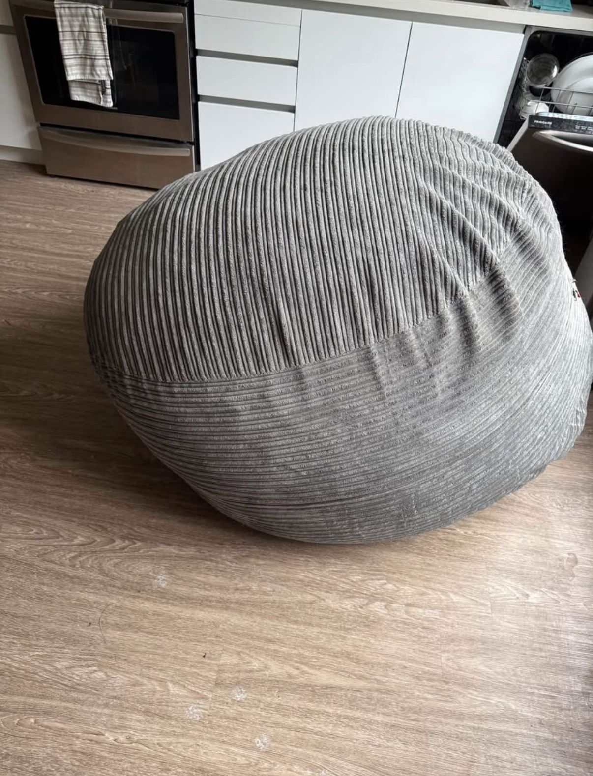 Queen Terry Corduroy Bean Bag (Gray)