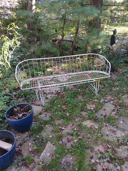 Fieldcrest Metal Vintage Glider