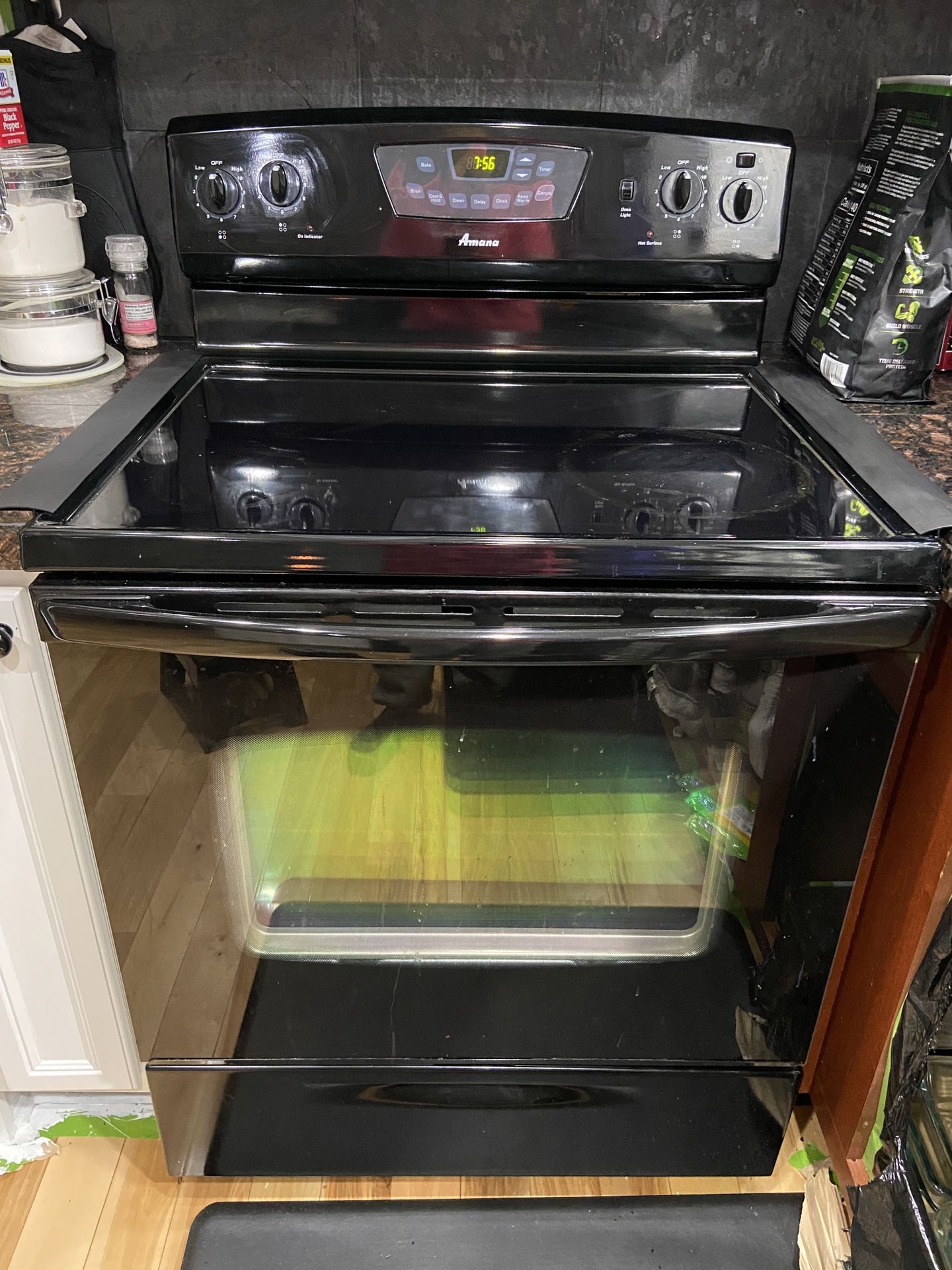 Amana Electric Stove Glass top for Sale in Happy Valley, OR OfferUp