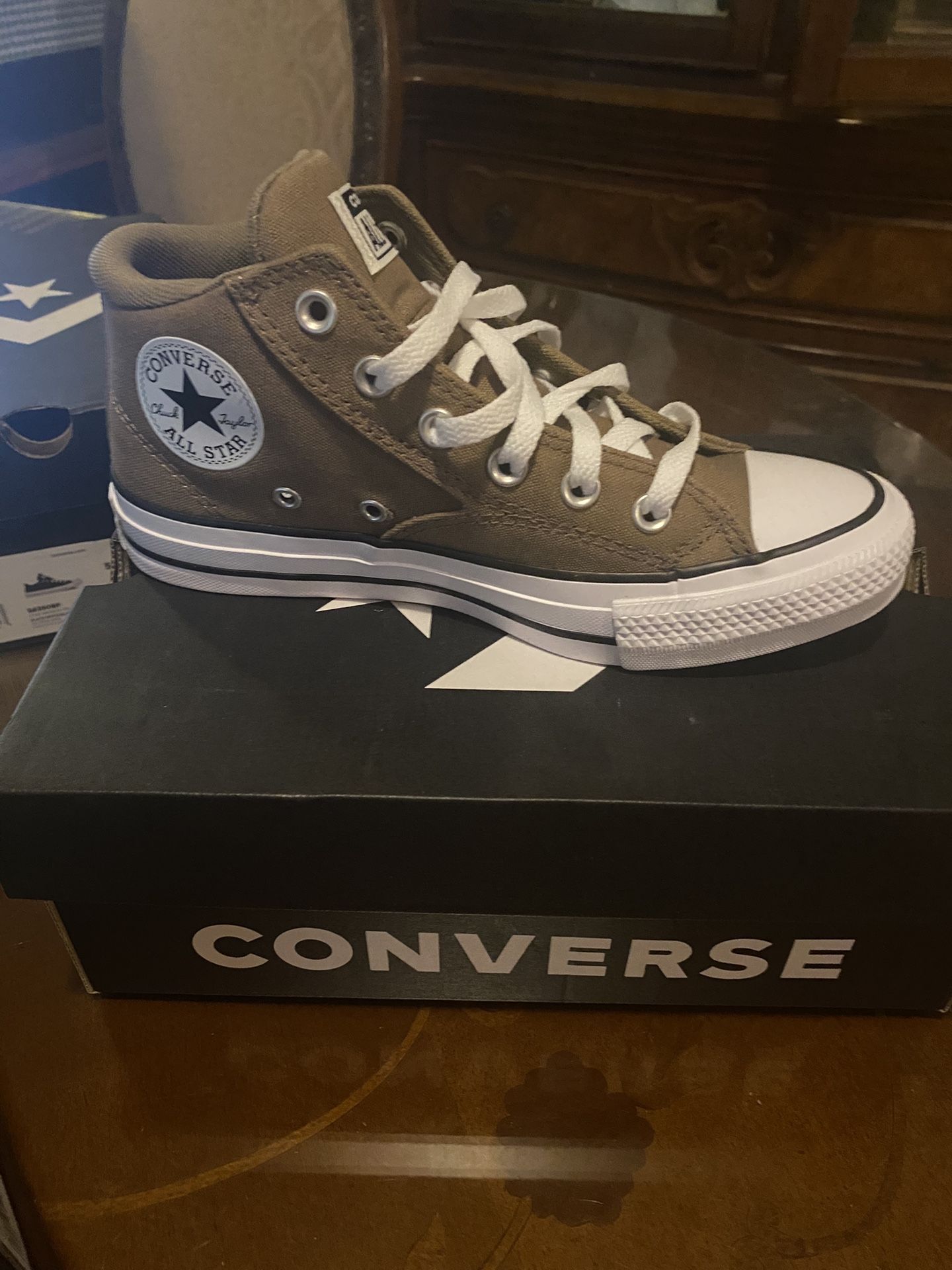 Converse