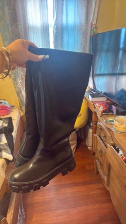 Black boots
