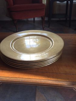Decorative charger plates