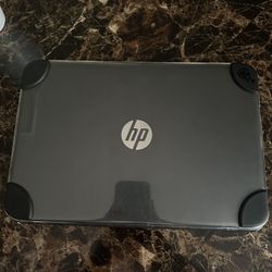 HP Stream 11 Pro G2 Dark Grey/Black Excellent Condition with Clear Hard Case