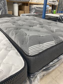 King and Queen Mattress Sale! - Read FULL ad description!