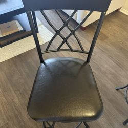 Set of 2 black leather seated bar stool