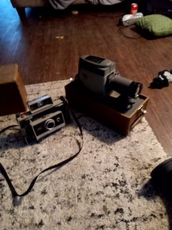 Argus 35mm Video Projector Great Condition An Polaroid 330 Land Camera 