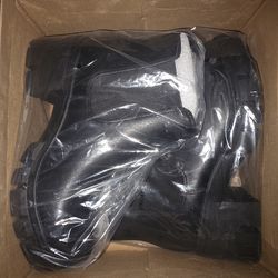 MARCO REPUBLIC Women's Size 7 Black Round Toe Chunky Heels Ankle Booties Chelsea Boots