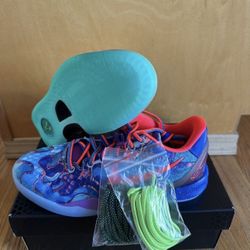 Nike Kobe 8 FN0266-800 Size 7Y Brand New