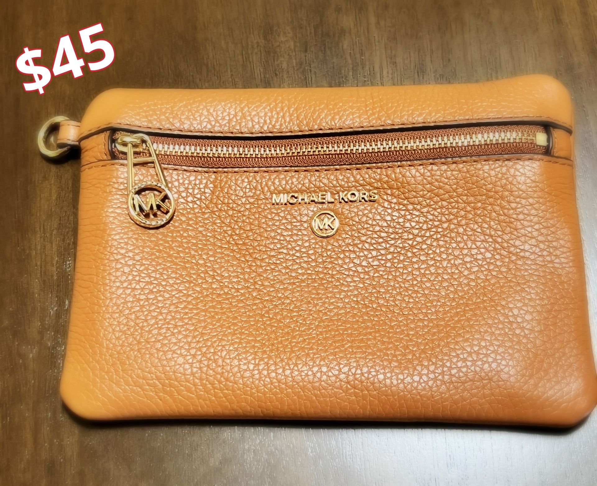 ❣️Brand New MK ALL Leather Pouch Bag ❣️