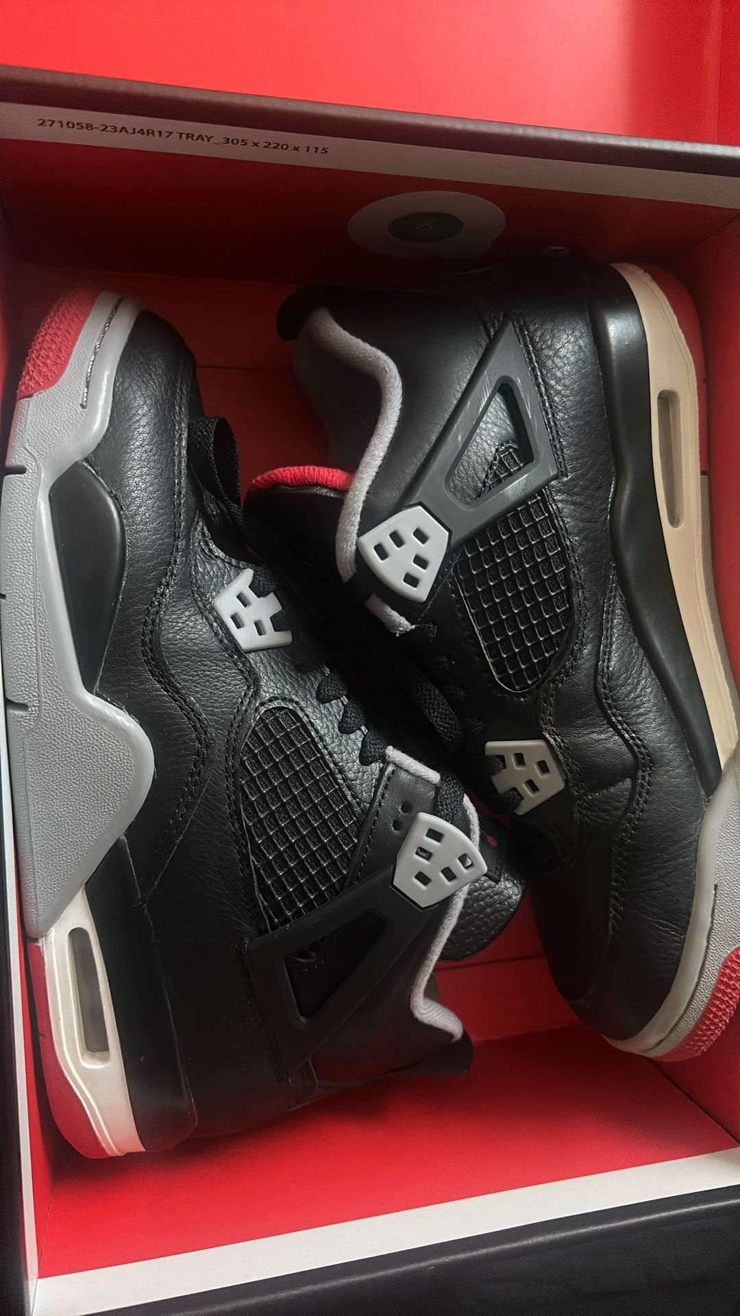 Jordan 4 Retro Bred Reimagined (GS) sz 7y