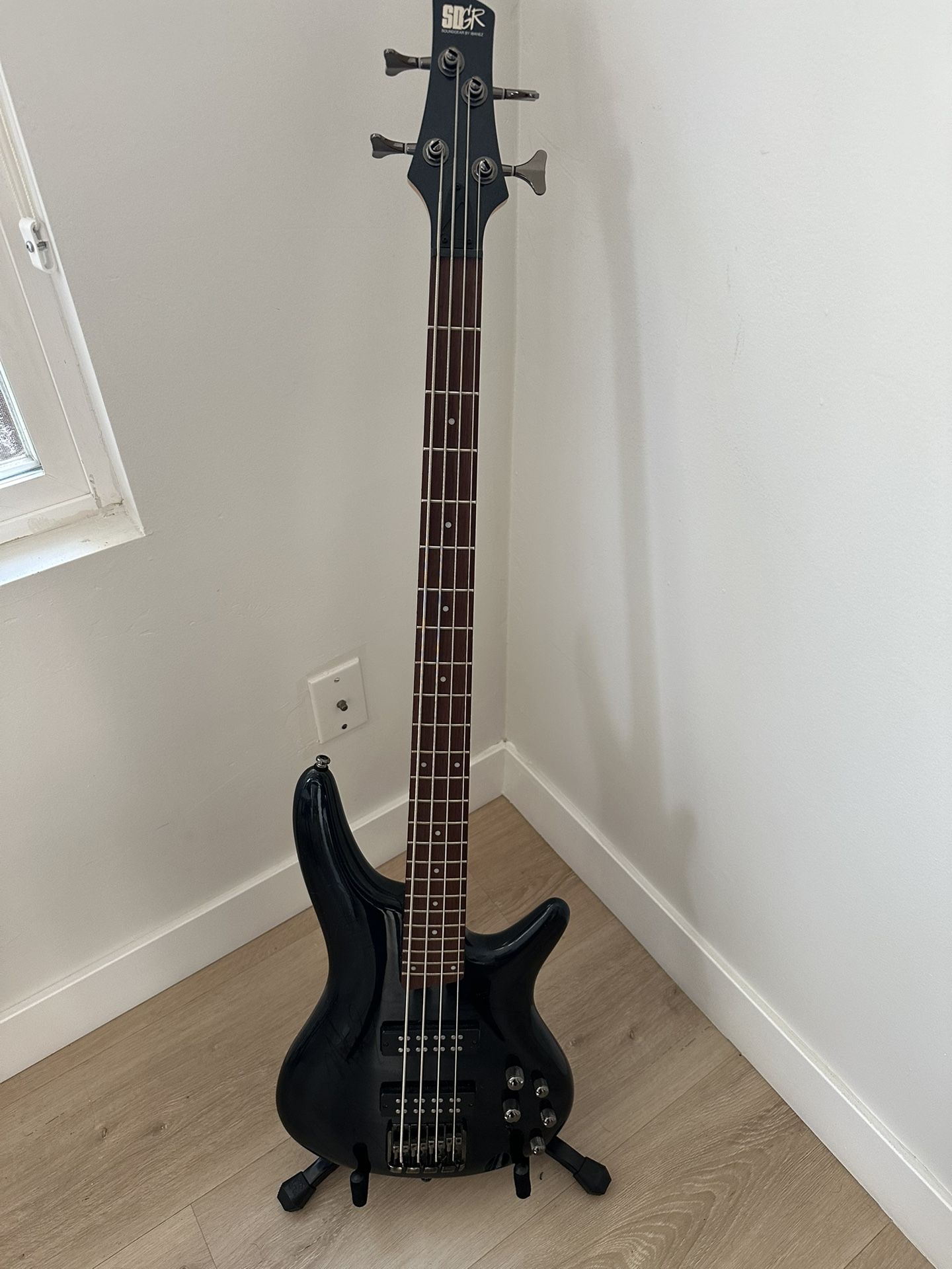 Motley Crue Signature Series 4 String Bass Guitar