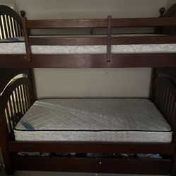Twin Bunk Bed 