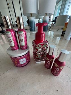 MOVING SALE! BRAND NEW NEVER USED! Bath and Body Works Bundle!